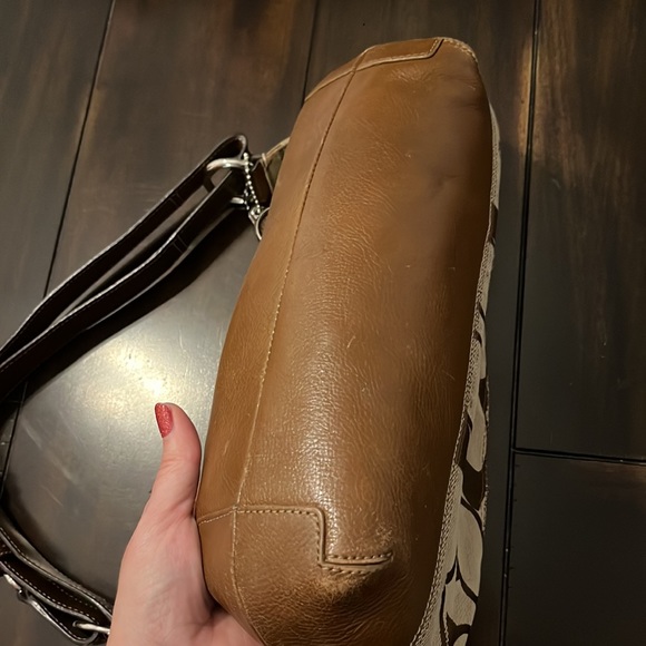 Coach Handbag - Picture 7 of 17